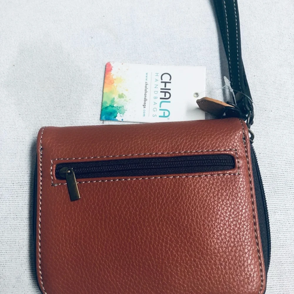 Chala *FREE POPSOCKET* Hedgehog Wallet/Wristlet - Picture 4 of 7